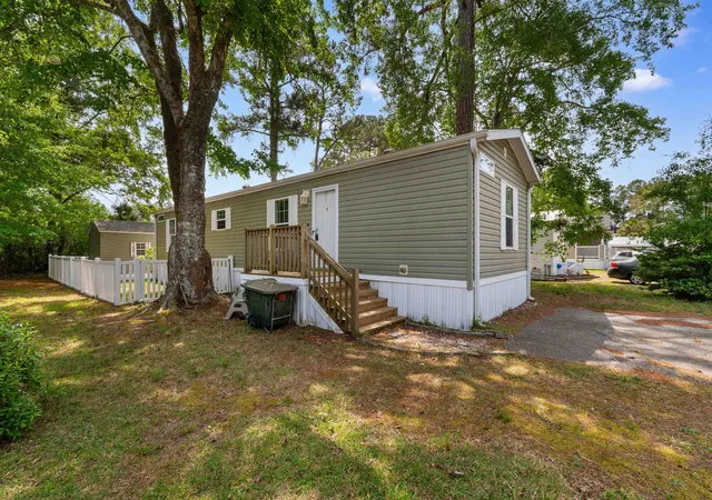 Homes for sale in Murrells Inlet, SC | 9 Topsail Ln, Murrells Inlet, SC 29576 | MLS# 2610608