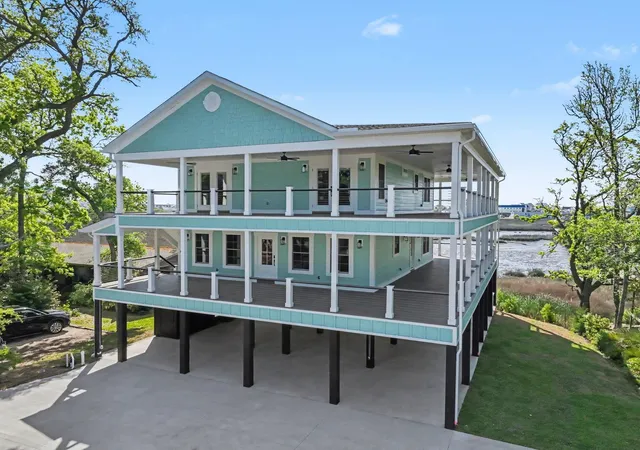 Photo 2 of Single family home for sale at 600 Elizabeth Dr, Murrells Inlet, SC 29576 | MLS# 2610642 | Listing updated on 2026-08-01
