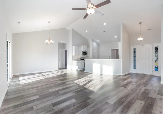 5th image of 65 Bennington Ct, Georgetown, SC 29440 | MLS# 2610753