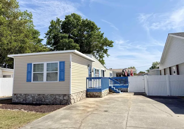 Homes for sale in Surfside Beach, SC | 1780 Egret Dr, Surfside Beach, SC 29575 | MLS# 2610857