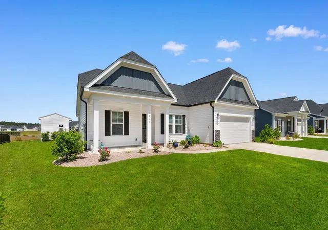 Photo 2 of Single family home for sale at 1215 Ml Banks Dr, Longs, SC 29568 | MLS# 2610946 | Listing updated on 2026-04-28