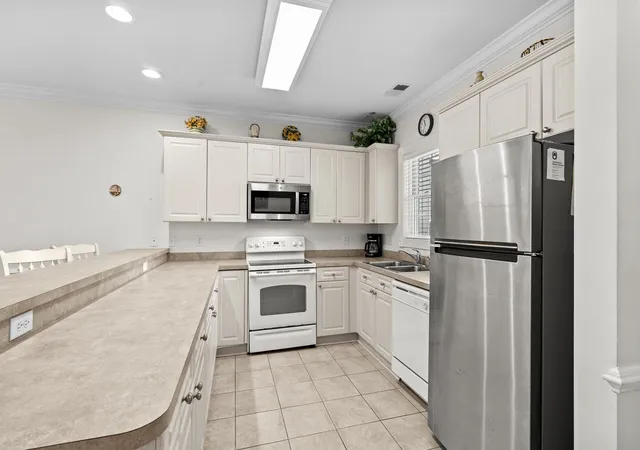 Listing Photo 4 - Condo for sale in building located at 4878 Luster Leaf Cir, Myrtle Beach, SC 29577 - Unit #103
