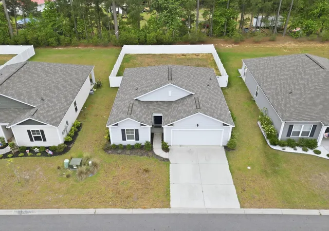 Photo 2 of Single family home for sale at 392 Spruce Pine Way, Conway, SC 29526 | MLS# 2611067 | Listing updated on 2026-09-29