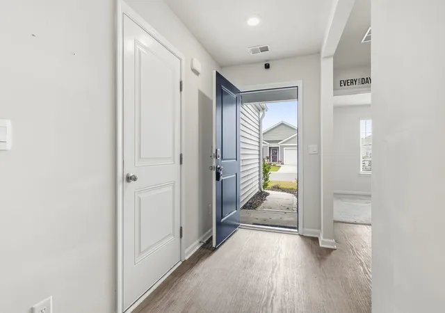 Photo 3 of Single family home for sale at 392 Spruce Pine Way, Conway, SC 29526 | MLS# 2611067 | Listing updated on 2026-09-29