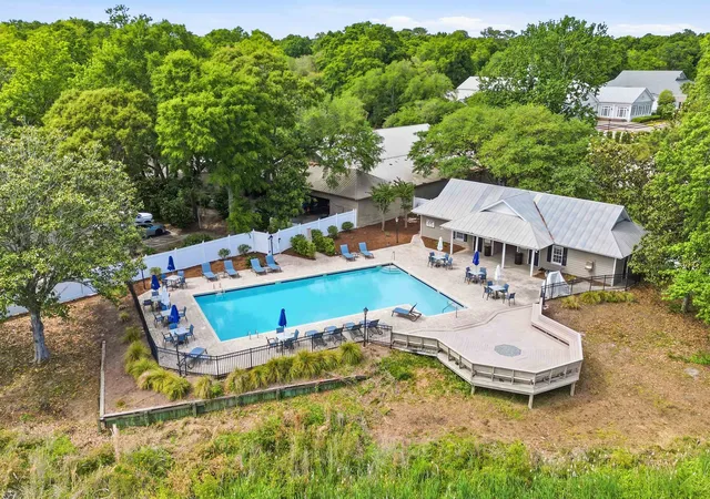 2nd image of 135 Tanglewood Dr, Pawleys Island, SC 29585