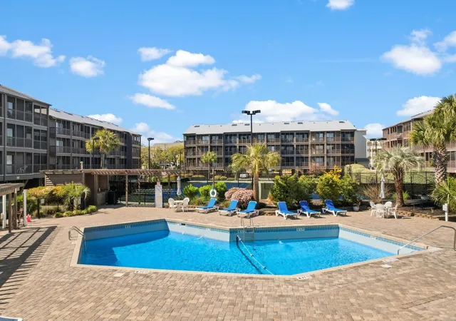 2nd image of 207 N Ocean Blvd, North Myrtle Beach, SC 29582