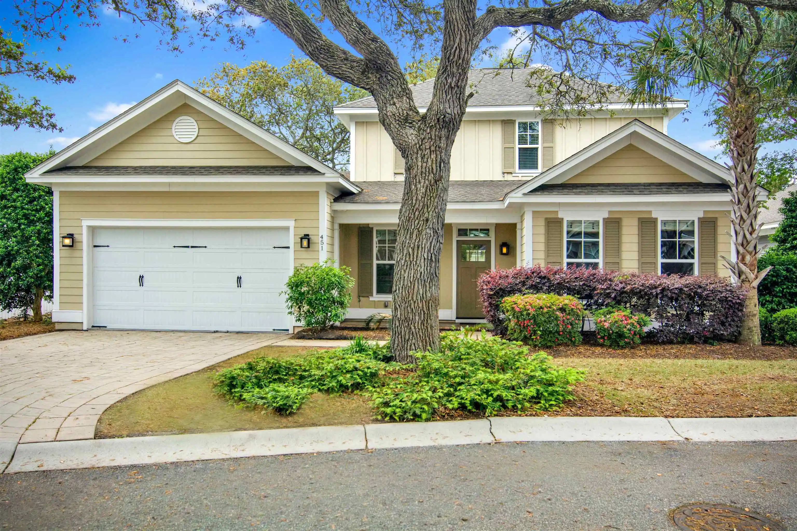 Photo 1 of Single family home for sale at 451 Banyan Pl, North Myrtle Beach, SC 29582 | MLS# 2611265 | Listing updated on 2026-10-27