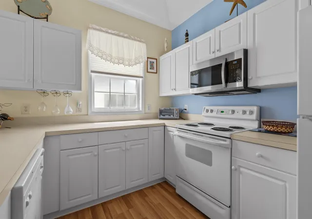 5th image of 901 W Prt Dr, North Myrtle Beach, SC 29582
