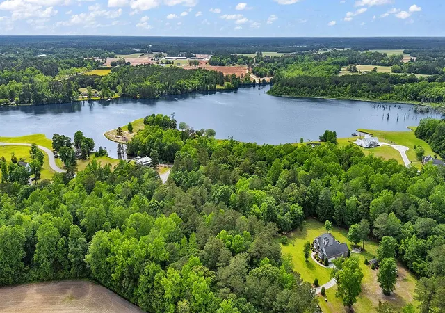 2nd image of 125 Coquina Dr, Tabor City, NC 28463 | MLS# 2611365