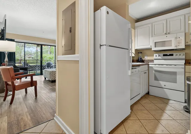 5th image of 415 Ocean Creek Dr #2407, Myrtle Beach, SC 29572 | MLS# 2611411