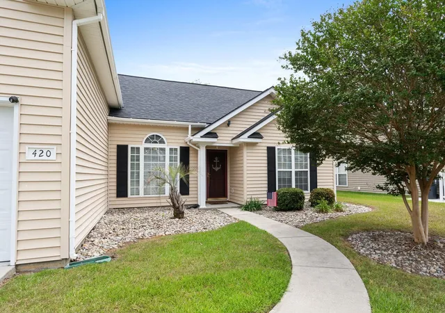 Photo 3 of Single family home for sale at 420 Westham Dr, Murrells Inlet, SC 29576 | MLS# 2611482 | Listing updated on 2026-08-31