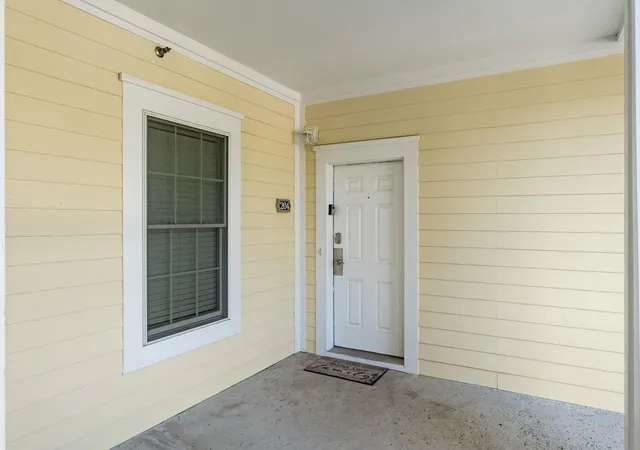 Listing Photo 4 - Condo for sale in building located at 4861 Luster Leaf Cir, Myrtle Beach, SC 29577 - Unit #204