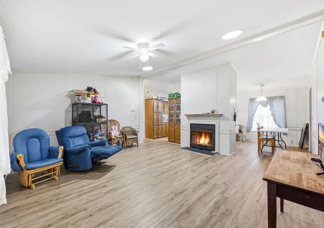 Photo 2 of Manufactured home for sale at 4513 Poinsett St, North Myrtle Beach, SC 29582 | MLS# 2611585 | Listing updated on 2026-09-29