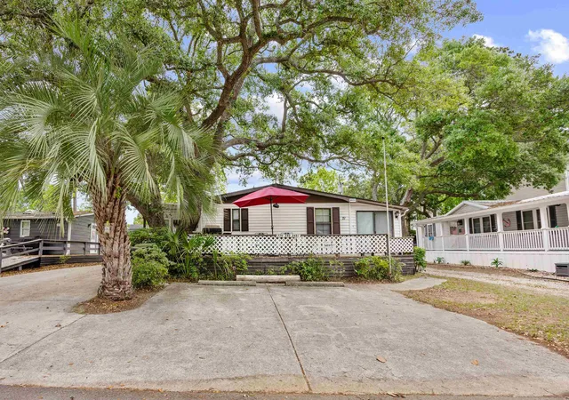 Photo 1 of Manufactured home for sale at 6001 Mh 71 S Kings Hwy, Myrtle Beach, SC 29575 | MLS# 2611652 | Listing updated on 2026-07-17