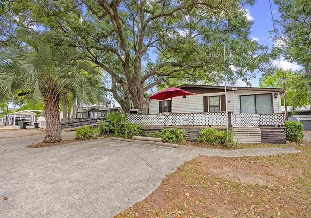 Photo 2 of Manufactured home for sale at 6001 Mh 71 S Kings Hwy, Myrtle Beach, SC 29575 | MLS# 2611652 | Listing updated on 2026-07-17