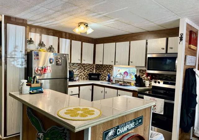 Photo 3 of Manufactured home for sale at 2926 Holly Rd, Murrells Inlet, SC 29576 | MLS# 2611675 | Listing updated on 2026-08-27
