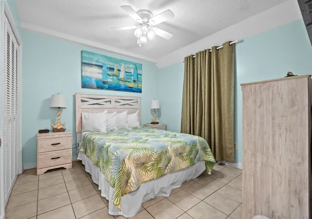 Homes for sale in Myrtle Beach, SC | 5905 S Kings Hwy, Myrtle Beach, SC 29575