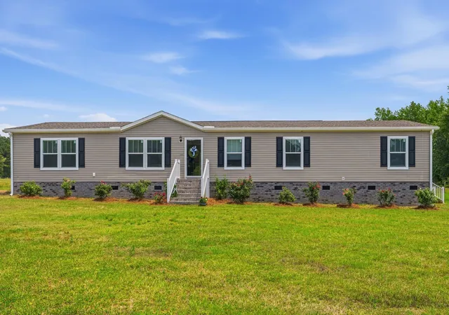 Photo 1 of Manufactured home for sale at 3910 Cascade Rd, Green Sea, SC 29545 | MLS# 2611889 | Listing updated on 2026-07-31