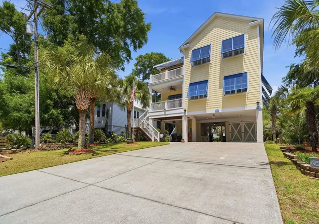 Homes for sale in Pawleys Island, SC | 407 S Causeway Rd, Pawleys Island, SC 29585 | MLS# 2611947