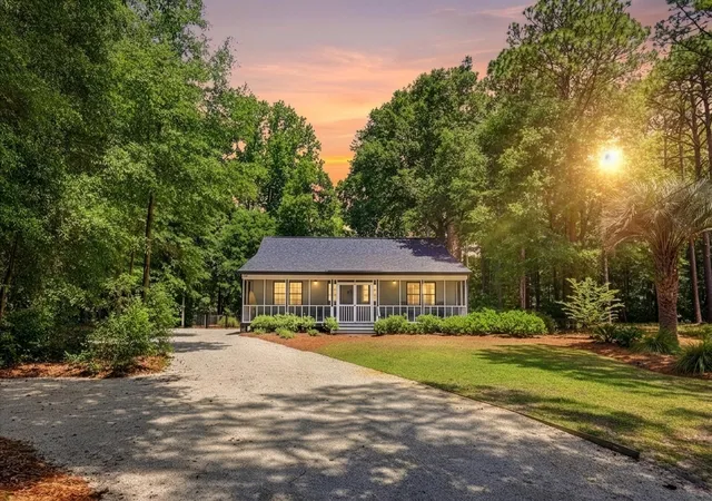 Photo 1 of Single family home for sale at 209 Moss Dale Ln, Pawleys Island, SC 29585 | MLS# 2612015 | Listing updated on 2026-06-21