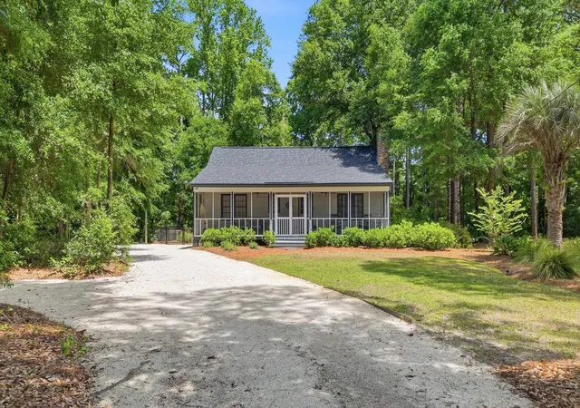 Photo 2 of Single family home for sale at 209 Moss Dale Ln, Pawleys Island, SC 29585 | MLS# 2612015 | Listing updated on 2026-06-21