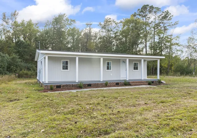 Photo 3 of Sale Pending at 870 Hwy 9 Business E, Loris, SC 29569 | MLS# 2612108 | Listing updated on 2026-08-27