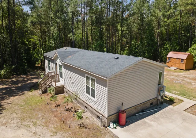 Manufactured home for sale at 1209 Railroad Dr, Conway, SC 29527 | MLS# 2612265