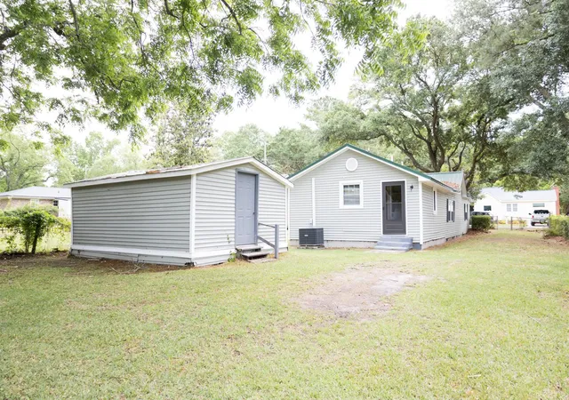 Homes for sale in Georgetown, SC | 901 Palm St, Georgetown, SC 29440 | MLS# 2612442