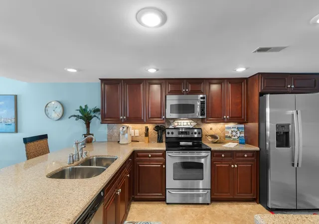 Listing Photo 3 - Condo for sale in building located at 4390 Bimini Ct, Little River, SC 29566