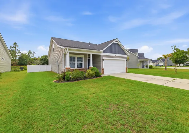 Homes for sale in Longs, SC | 3042 Honey Clover Ct, Longs, SC 29568 | MLS# 2612522