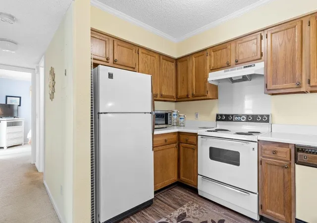 5th image of 211 N Hillside Dr N, North Myrtle Beach, SC 29582