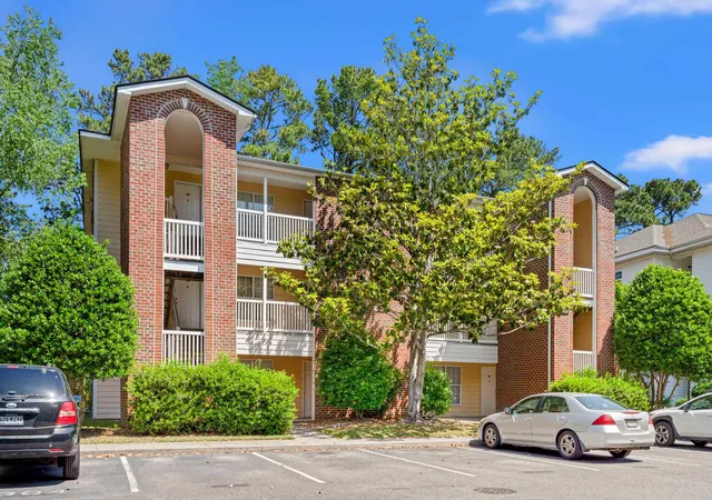 Listing Photo 2 - Condo for sale in building located at 4251 Villas Dr, Little River, SC 29566 - Unit #307
