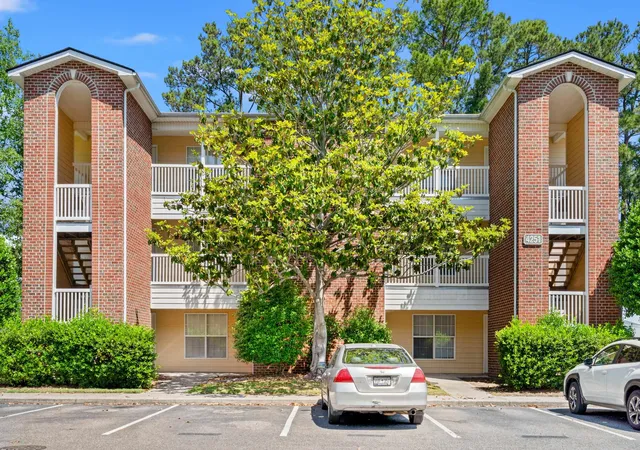 Listing Photo 3 - Condo for sale in building located at 4251 Villas Dr, Little River, SC 29566 - Unit #307