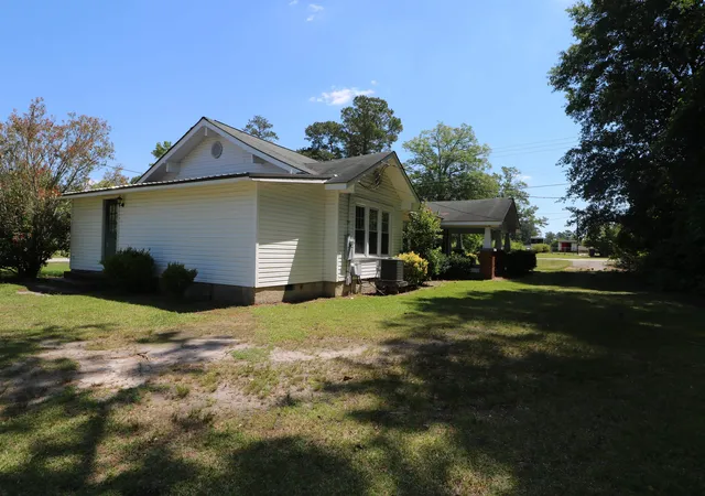 Homes for sale in Lake View, SC | 302 S Main St, Lake View, SC 29563 | MLS# 2612596