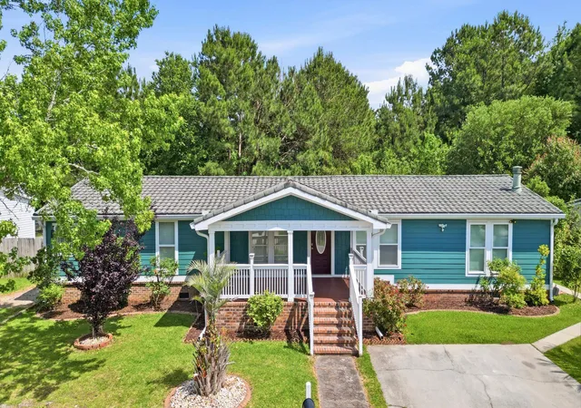 Photo 3 of Manufactured home for sale at 8042 Clearfield Dr, Myrtle Beach, SC 29588 | MLS# 2612620 | Listing updated on 2026-07-06