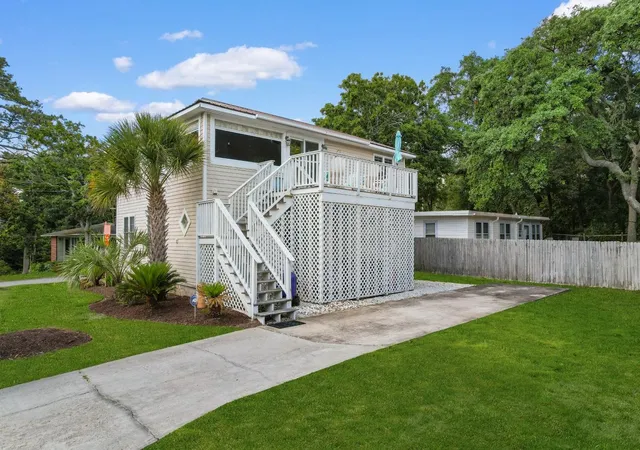 Photo 1 of Multi family home for sale at 404 34th Avenue S, North Myrtle Beach, SC 29582 | MLS# 2612739 | Listing updated on 2026-08-31