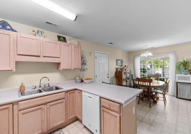 2nd image of 5008 Blue Spruce Ln, Murrells Inlet, SC 29576 | MLS# 2612830