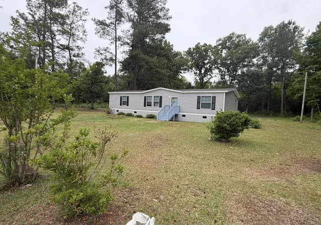 Homes for sale in Kingstree, SC | 1389 Isabella Rd, Kingstree, SC 29556 | MLS# 2612877