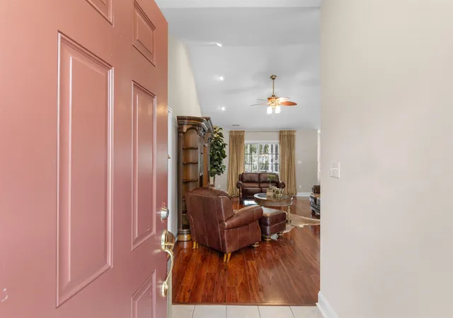 3rd image of 220 Candlewood Dr, Conway, SC 29526 | MLS# 2613068
