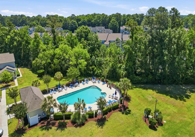 2nd image of 120 Olde Towne Wy, Myrtle Beach, SC 29588