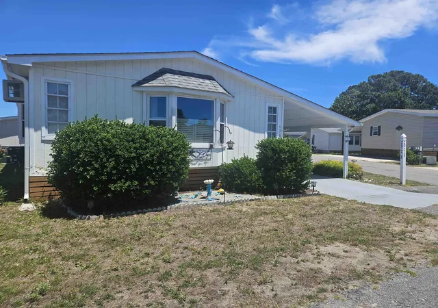 Homes for sale in Surfside Beach, SC | 430 Pampas Dr, Surfside Beach, SC 29575 | MLS# 2613175