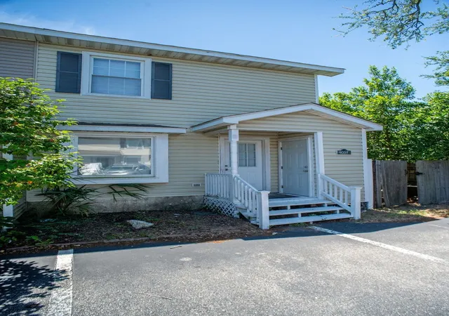 Photo 3 of Townhouse for sale at 403 2nd Avenue N #F, Myrtle Beach, SC 29577 | MLS# 2613232 | Listing updated on 2026-06-05