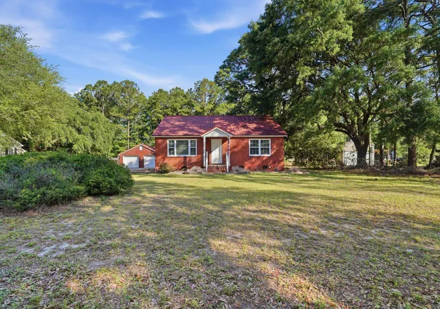 Homes for sale in Georgetown, SC | 2618 Rion St, Georgetown, SC 29440 | MLS# 2613265