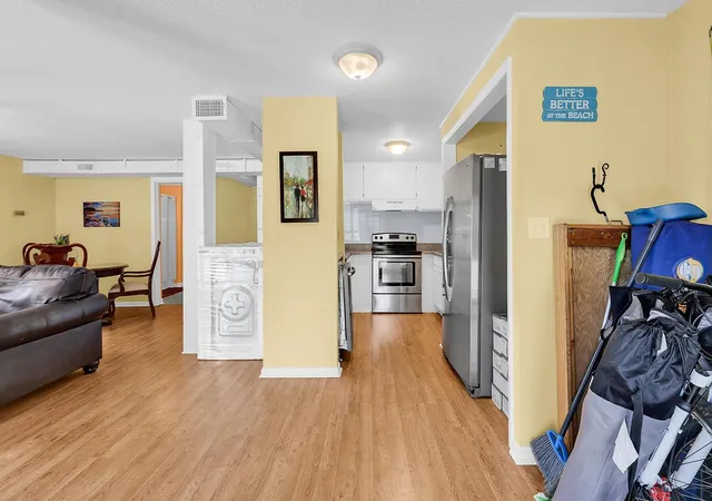2nd image of 726 Juniper Dr, Surfside Beach, SC 29575 | MLS# 2613286