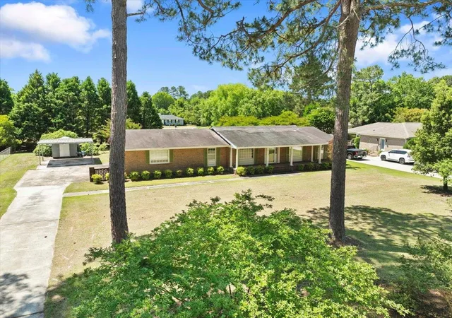 Photo 4 of Single family home for sale at 308 Cleveland St, Mullins, SC 29574 | MLS# 2613397 | Listing updated on 2026-08-31