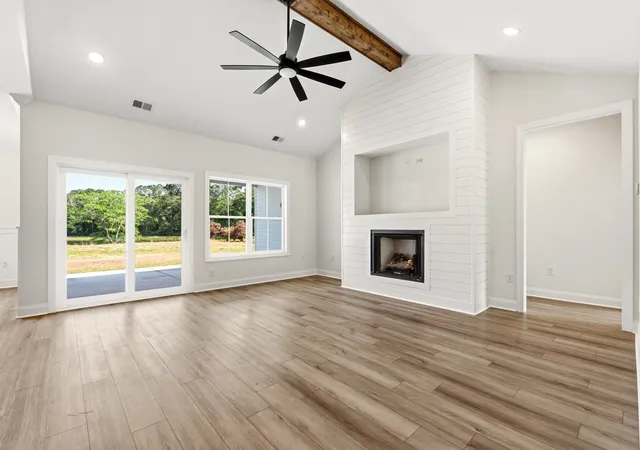 Photo 5 of Single family home for sale at 1035 Martin Ln, Conway, SC 29526 | MLS# 2613450 | Listing updated on 2026-08-26