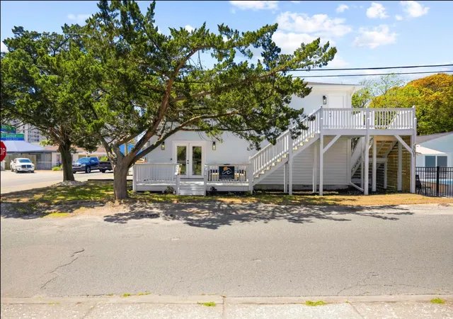 Photo 2 of Sale Pending at 301 5th Avenue S, North Myrtle Beach, SC 29582 | MLS# 2613543 | Listing updated on 2026-08-26