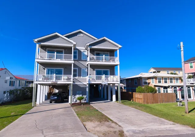 Photo 1 of Single family home for sale at 132 A Rainbow Dr, Murrells Inlet, SC 29576 | MLS# 2613612 | Listing updated on 2026-09-29