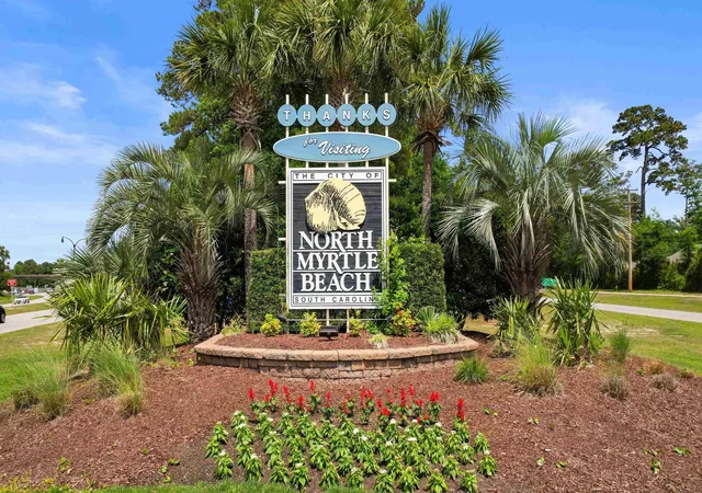 2nd image of 928 Villa Dr, North Myrtle Beach, SC 29582