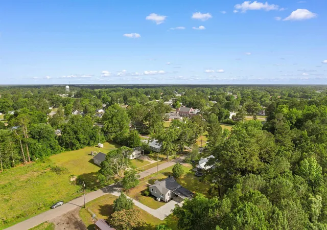 27th image of 305 S Magnolia Ave, Andrews, SC 29510 | MLS# 2613637
